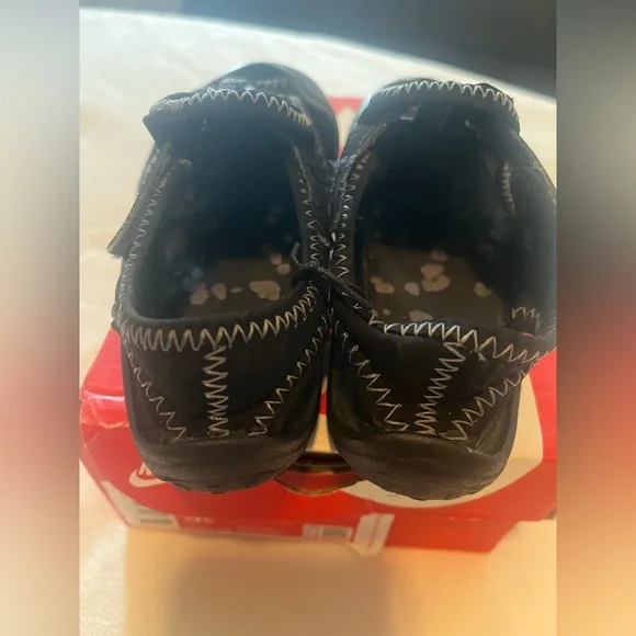 Nike Black Kids Water Shoes with White Swoosh - Picture 5 of 7